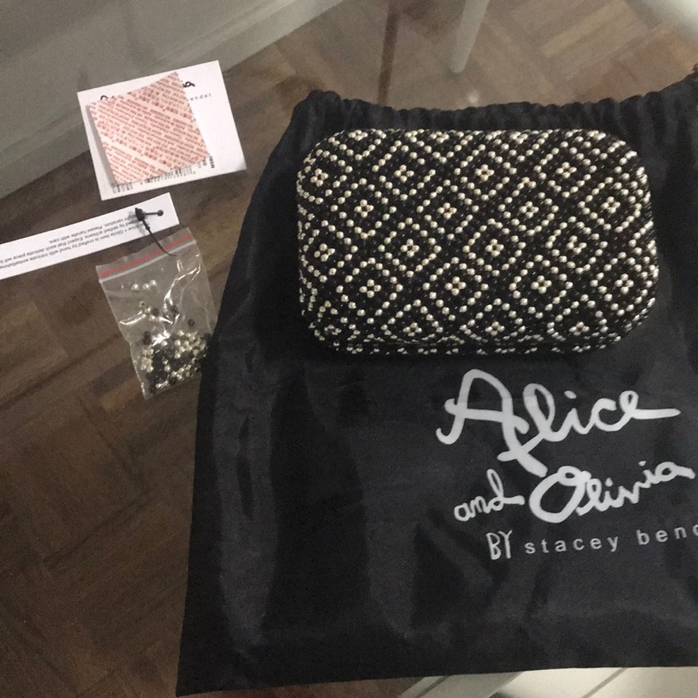 ALICE & Olivia (by stacey bendet) EVENING CLUTCH