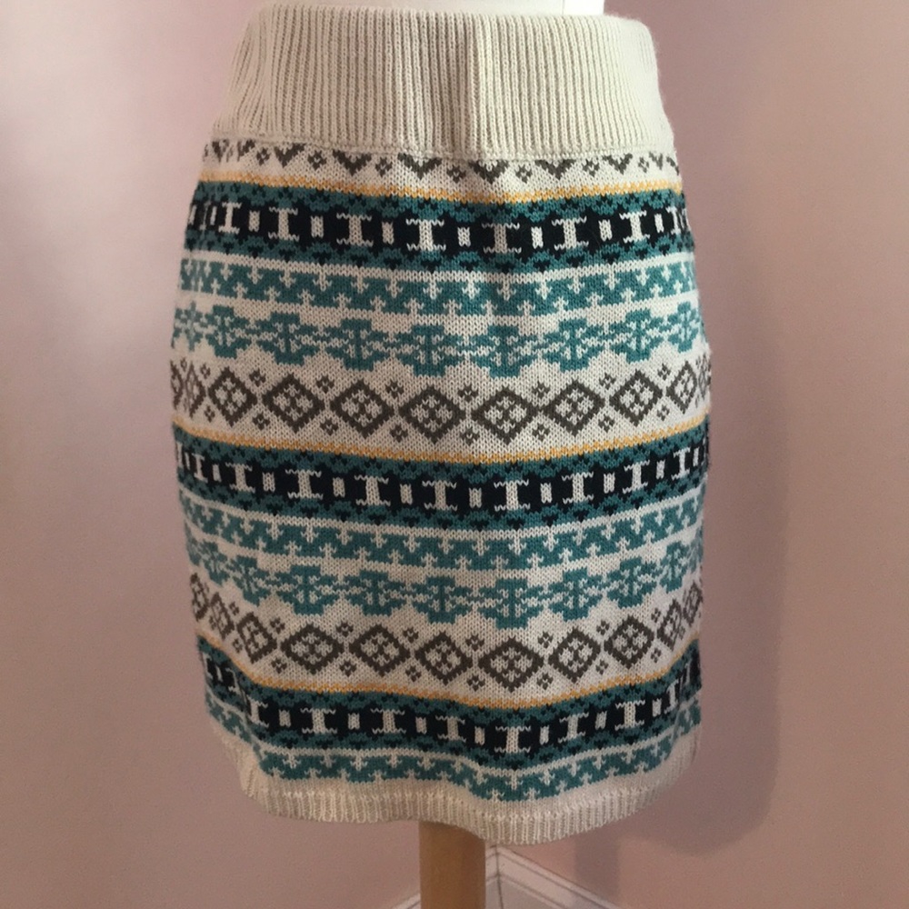 Snowflake Sweater skirt m