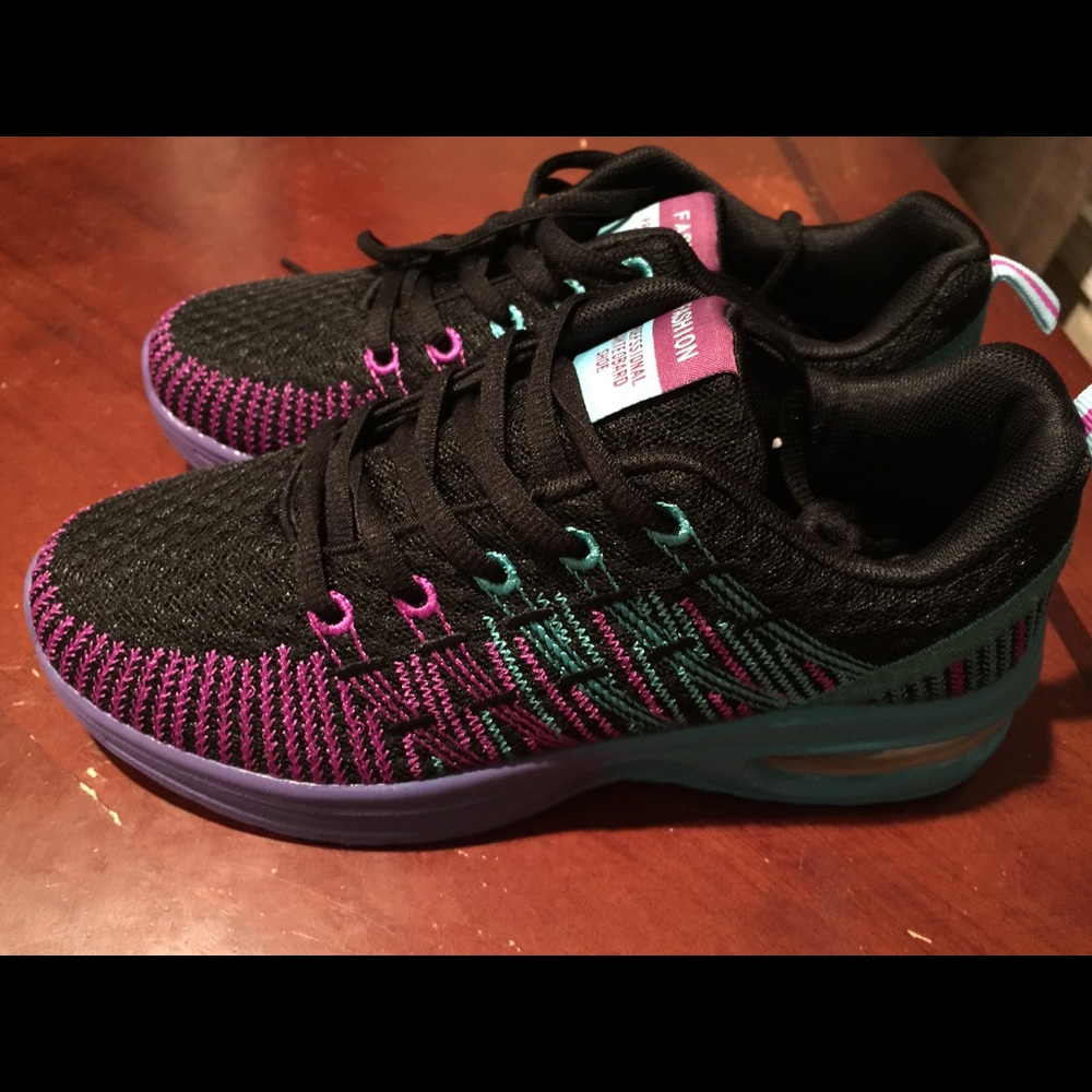 Tennis Shoes