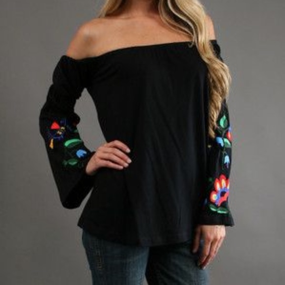 VAVA BY JOY HAN OFF SHOULDER EMBROIDER TOP - Picture 2 of 3