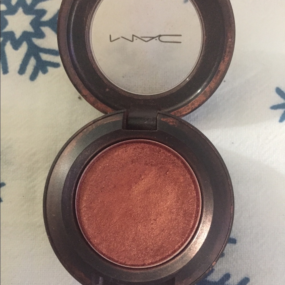 Mac eyeshadow Coppering