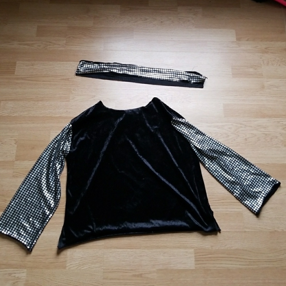 Weissman dance shirt and head tie/scarf