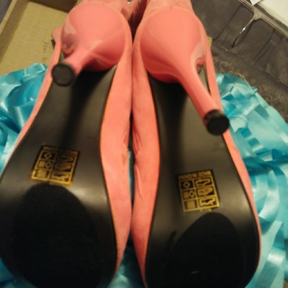 Fuchisia Knee High Boot - Picture 3 of 6