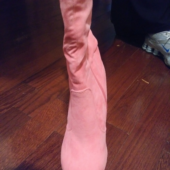 Fuchisia Knee High Boot - Picture 4 of 6
