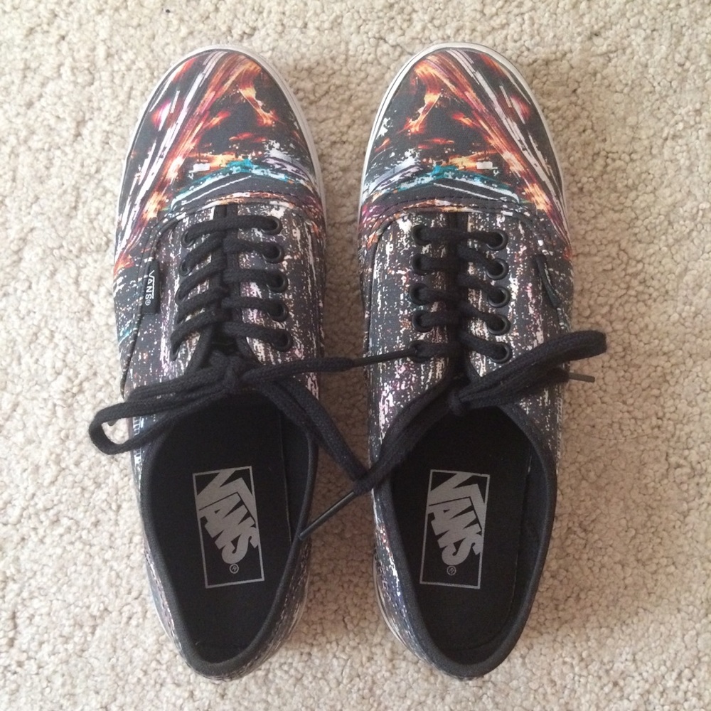 Cityscape *Limited Edition* Lo Pro Vans