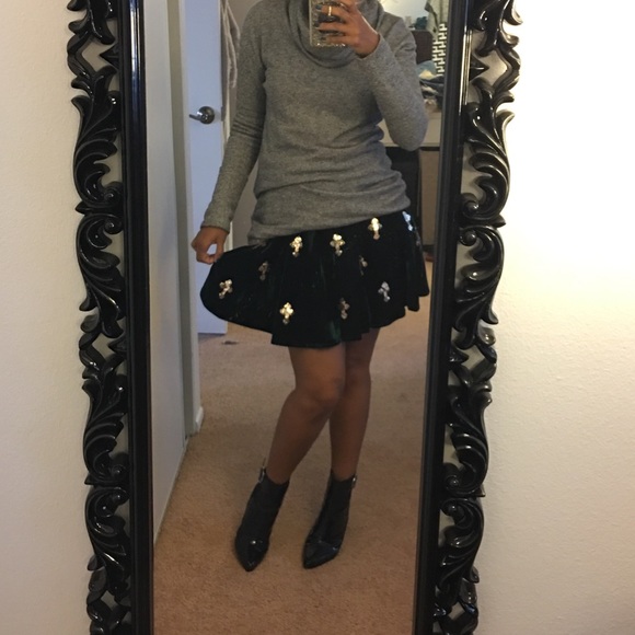 ☀️☀️SOLD☀️☀️Dark green velvet skirt - Picture 3 of 5