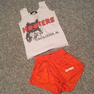 Authentic hooters outfit