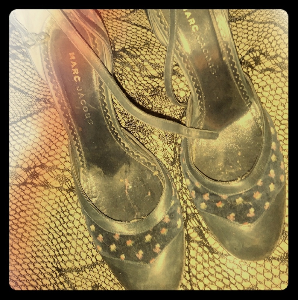 Marc Jacobs 40's velvet floral MaryJane pumps