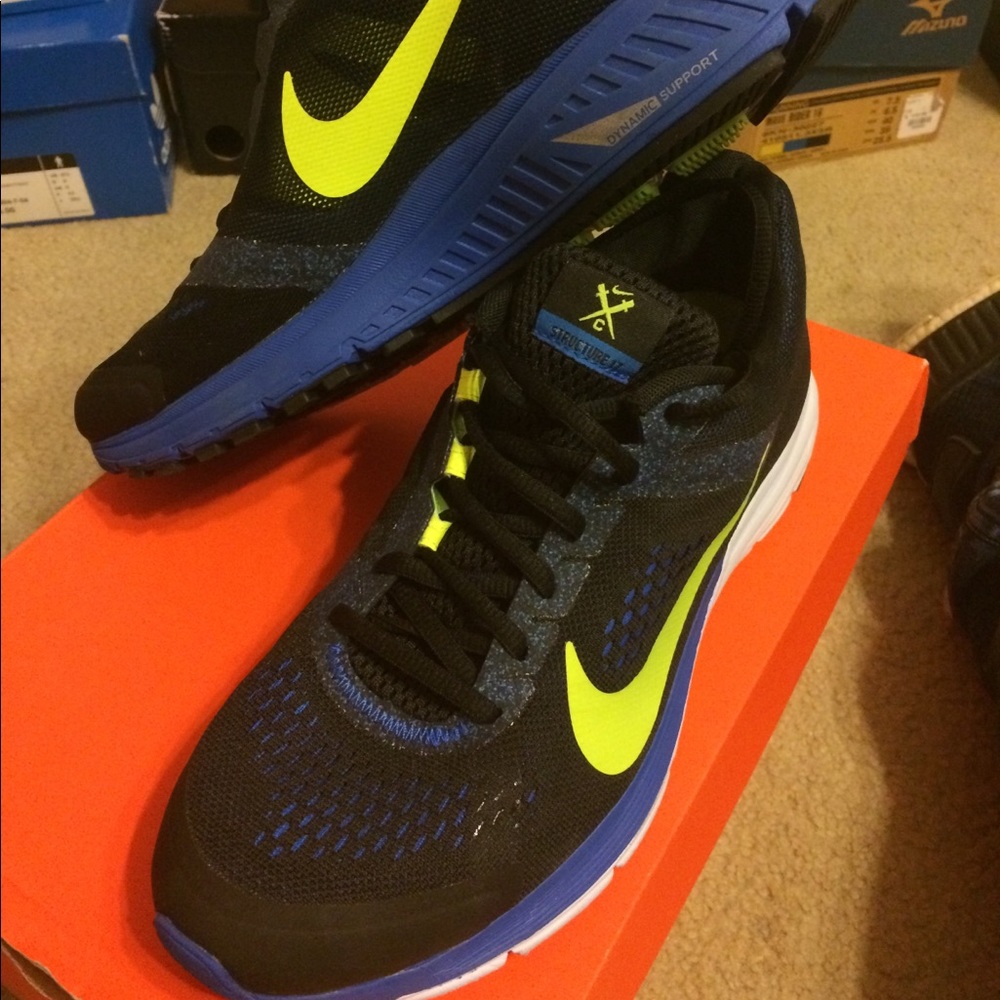 Brand new Nike Zoom Structure+ 17, men’s size 8