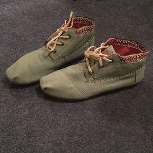TOMS Tribal Booties