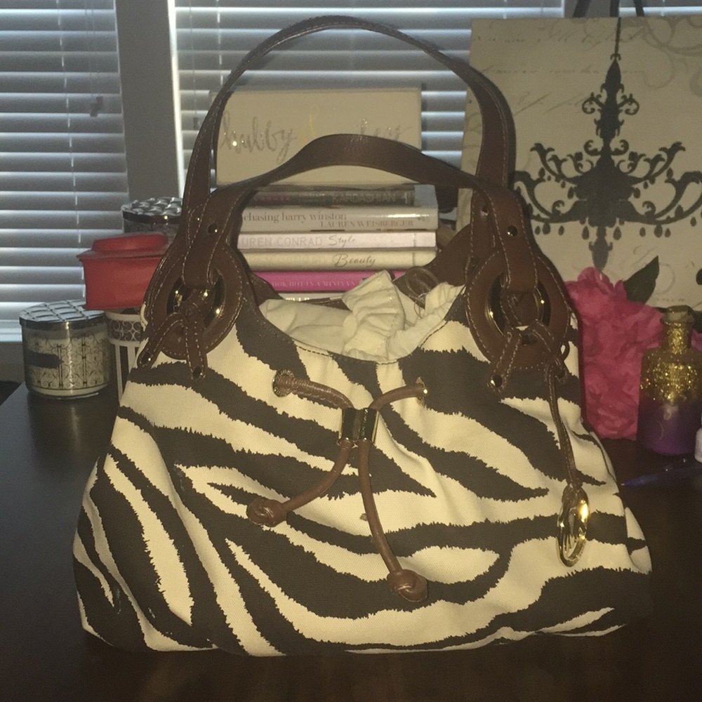 Beautiful Michael Kors Shoulder Bag