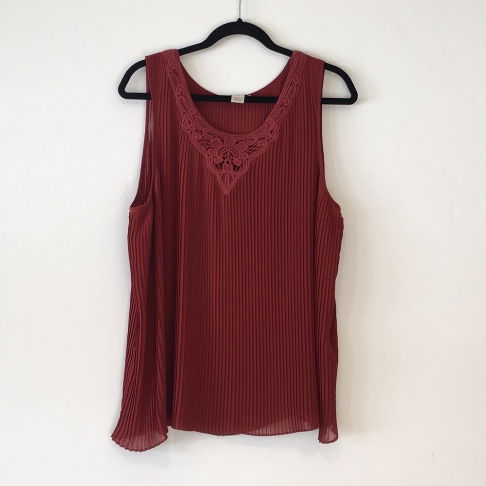 Lucky Brand pleated top with lace detail