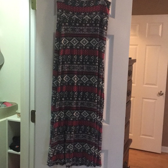 Multi color maxi skirt - Picture 2 of 3