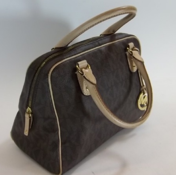 Michael Kors Signature Brown Monogrammed Bag - Picture 3 of 6