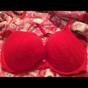 Victoria’s Secret lace push-up bra 34DD