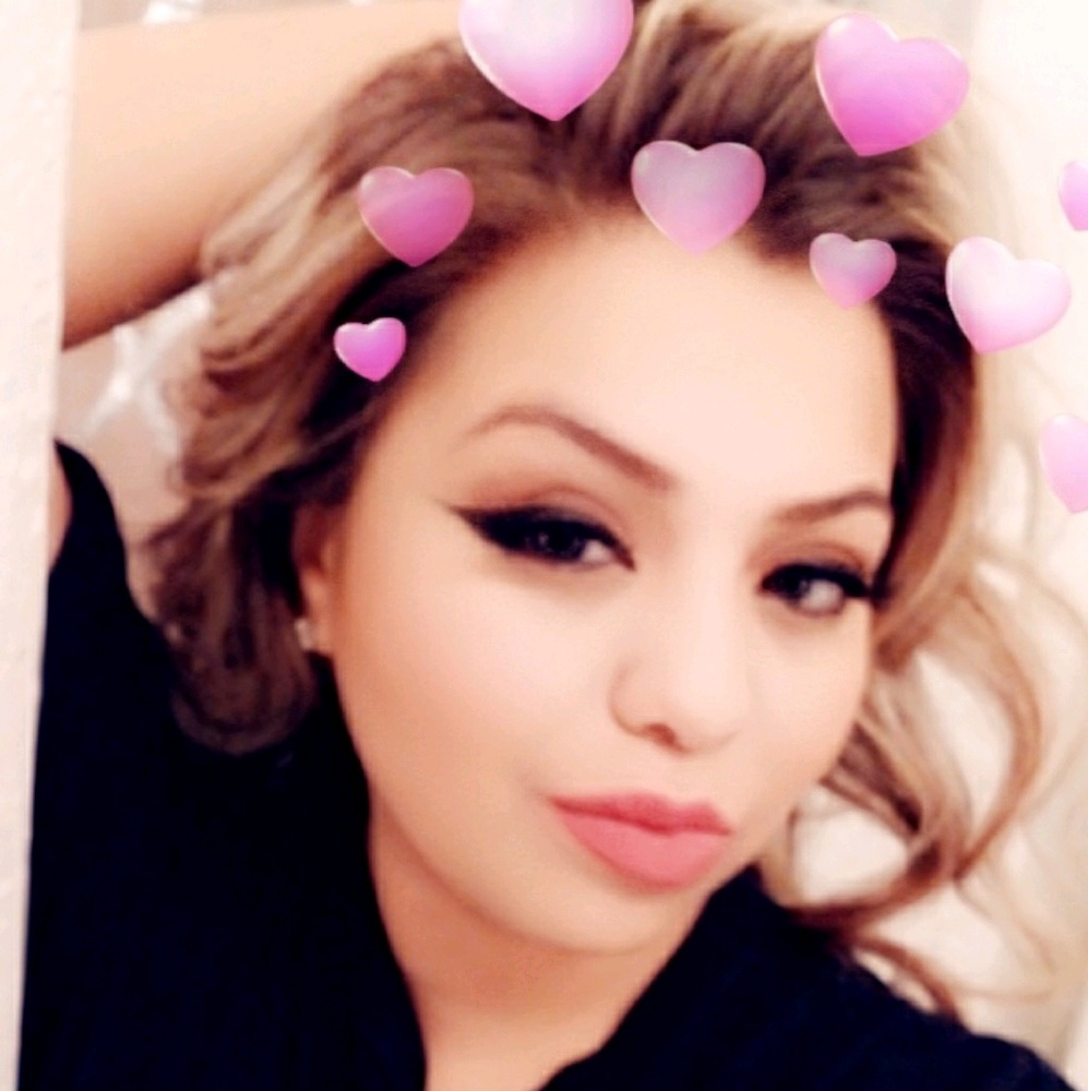 Meet your Posher, Clarissa