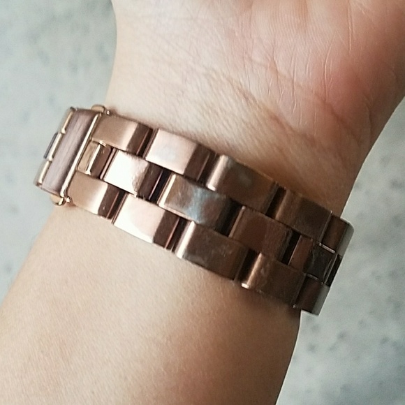 MovingSale!Marc by Marc Jacobs Rose Gold Watch - Picture 2 of 3