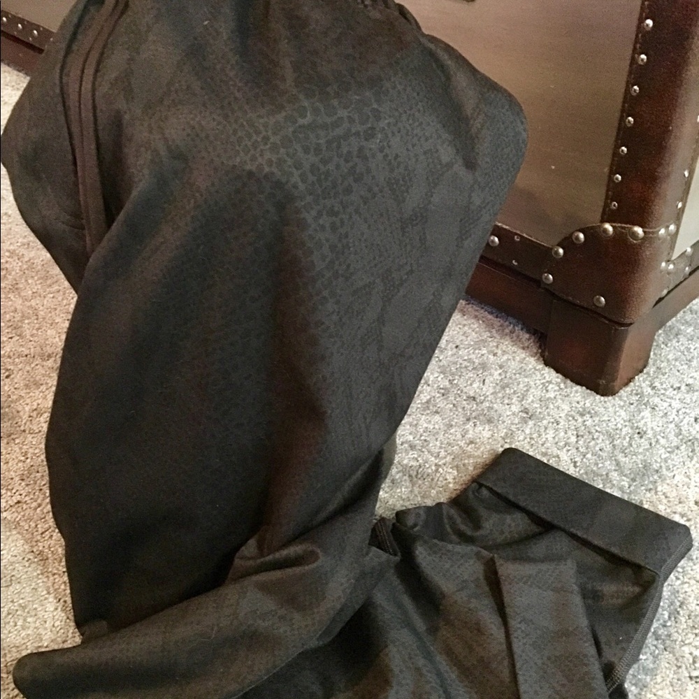 Lululemon Jet Setter Crop - sz 8