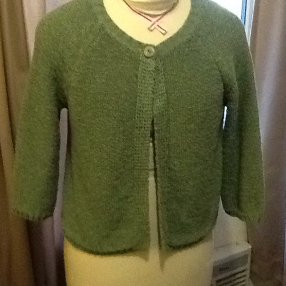 Tweeds sz. L Moss green 3/4Sleeve sweater NICE