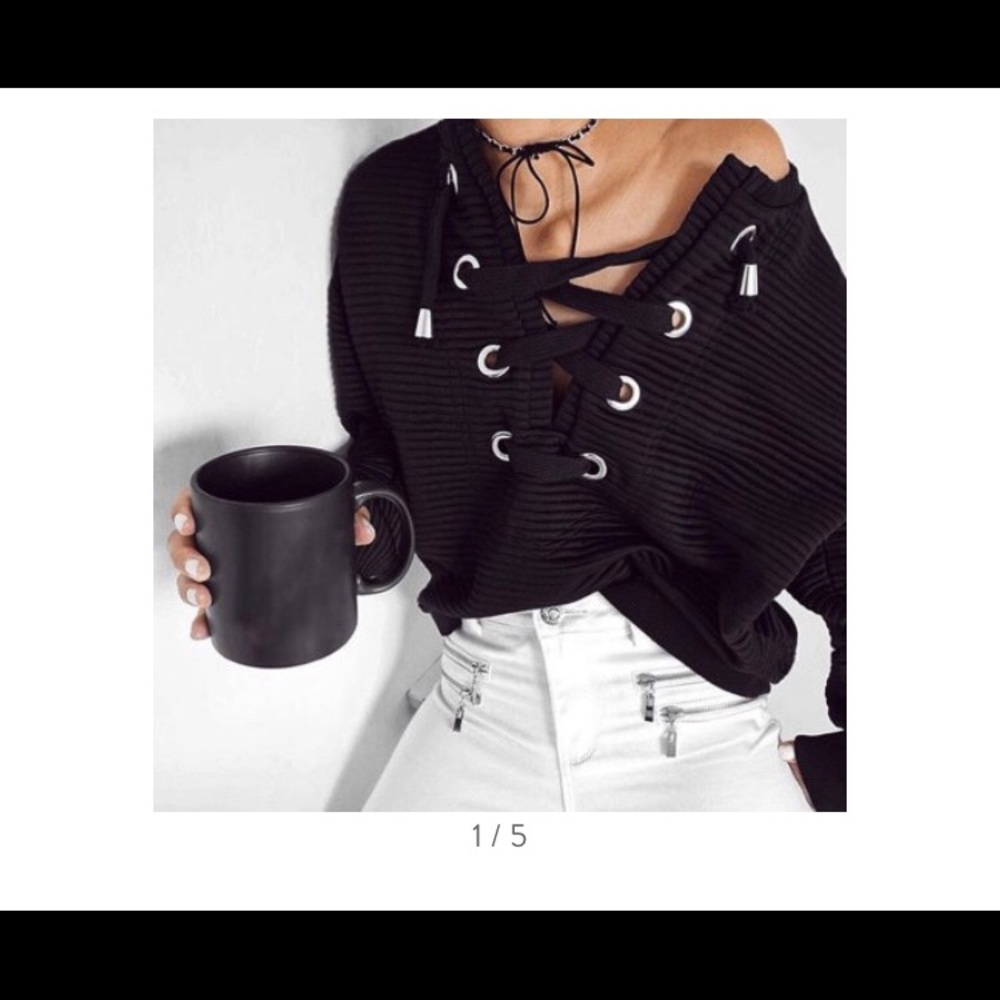 ⭐️NEW!⭐️UNIQUE GROMMET TOP‼️ ❤️😍❤️