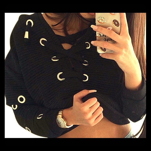 ⭐️NEW!⭐️UNIQUE GROMMET TOP‼️ ❤️😍❤️ - Picture 2 of 8