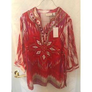 ⭐️NEW WITH TAGS Chico’s top ⭐️