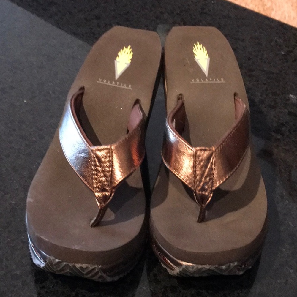 Shoes Volatile