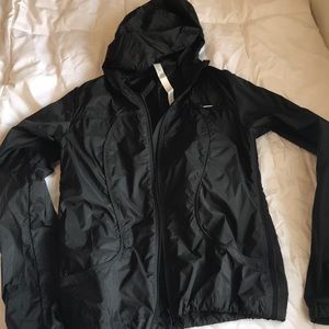 lululemon windbreaker