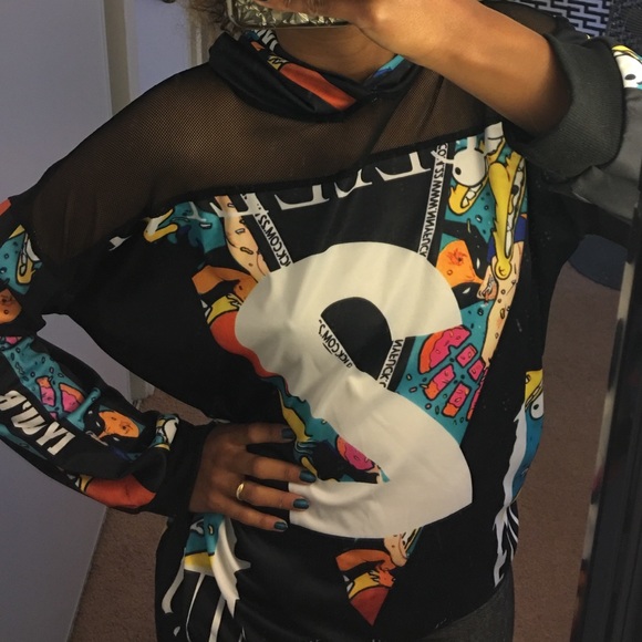 SOLD 🎉🎉🎉Cool Hoodie 👍🏽 - Picture 2 of 4