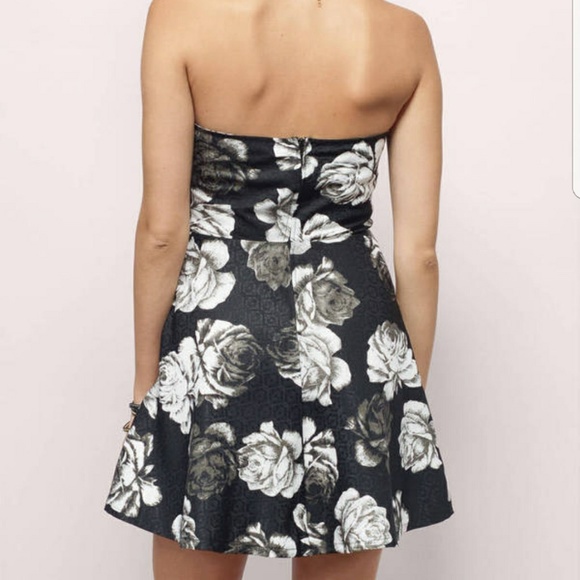 Tobi Blossomed Love Strapless Skater Dress - Picture 3 of 3