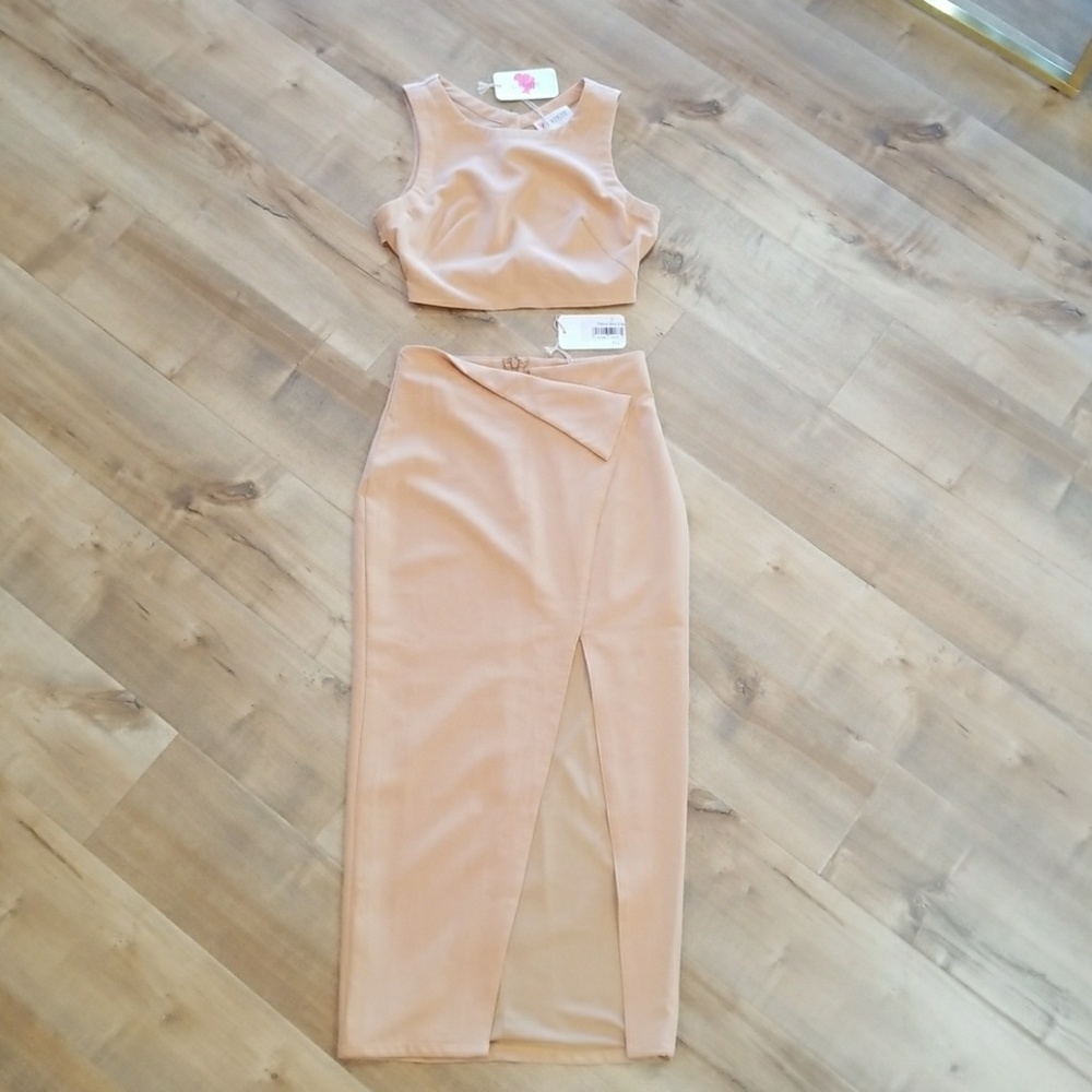 Peach bodycon midi skirt high slit