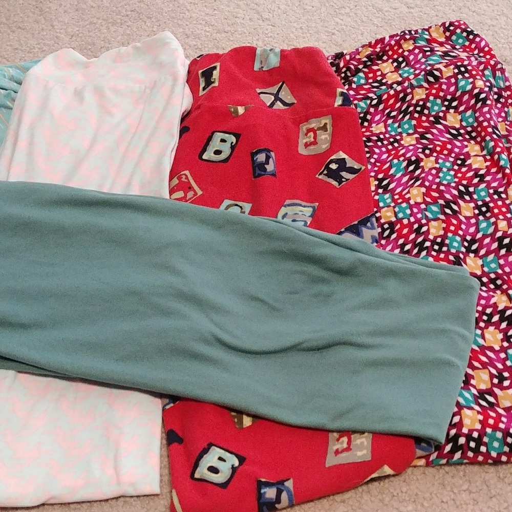 Lularoe OS leggings - Picture 2 of 6