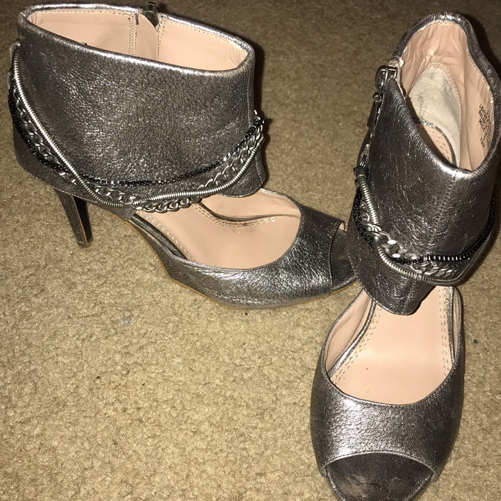 Rachael Roy metallic  cuffed heels