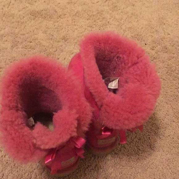 ❌SOLD❌ UGGS 🎀 - Picture 4 of 8