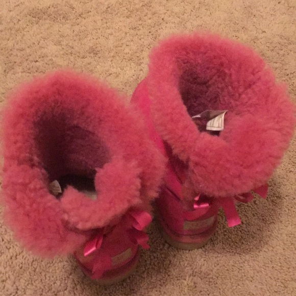 ❌SOLD❌ UGGS 🎀 - Picture 5 of 8