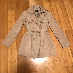 EXPRESS RAINCOAT LIKE NEW