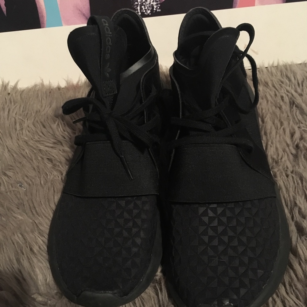 Adidas Tubular Sneakers