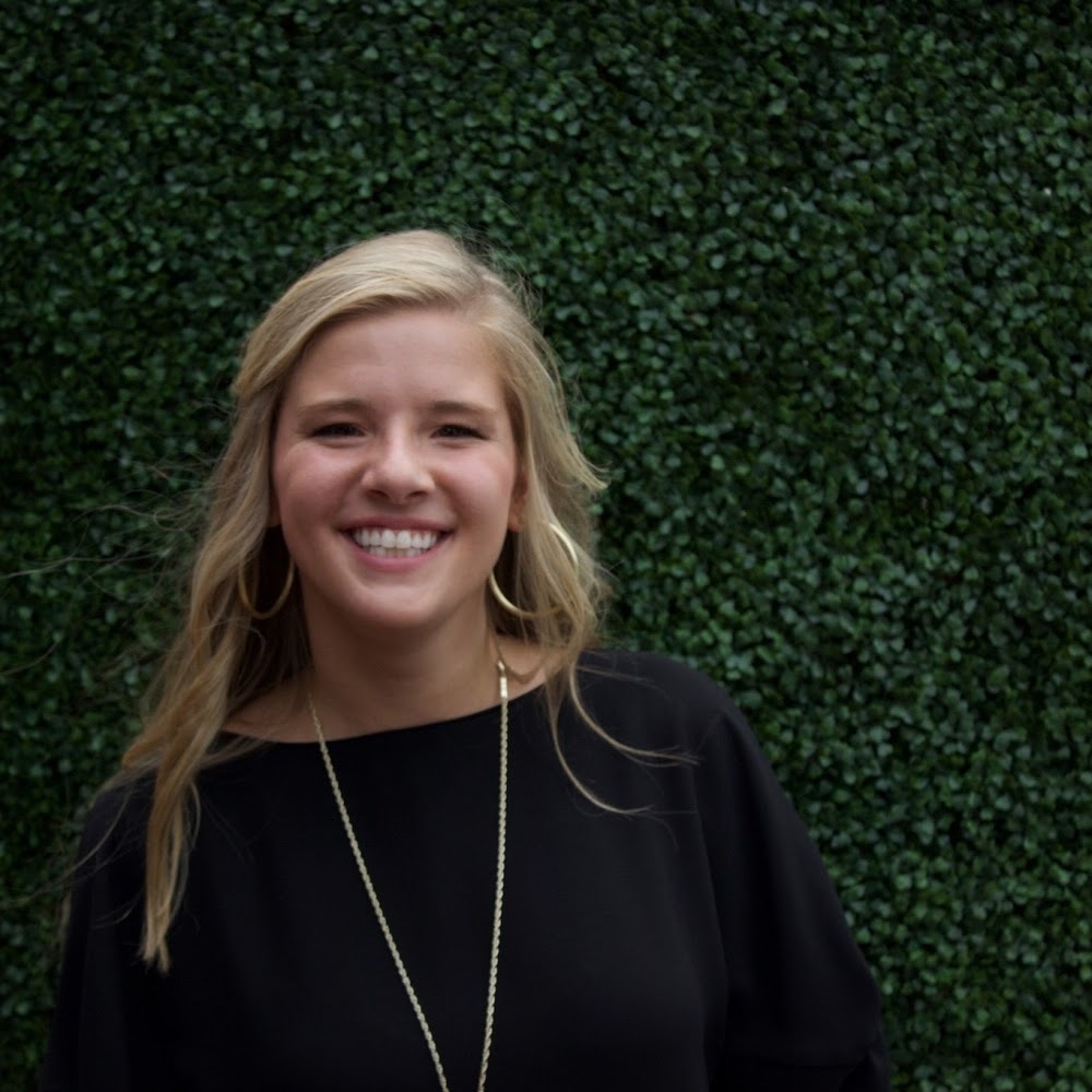 Meet your Posher, Gloria