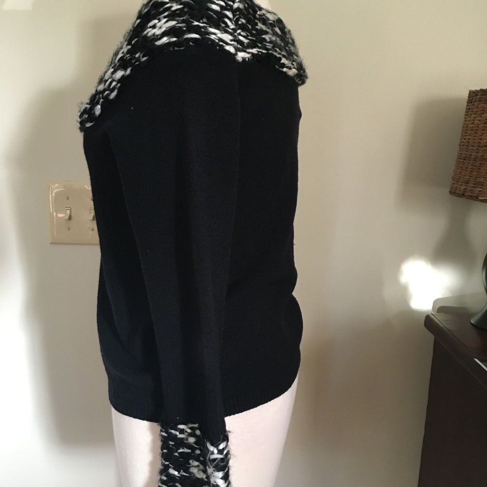 Twiggy Boatneck Sweater - Picture 3 of 5