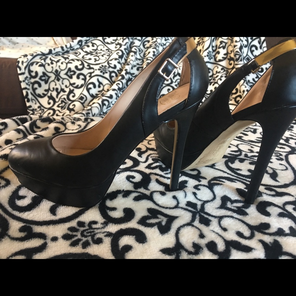 Sexy Black Pump