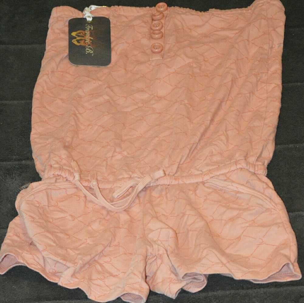 Short jumpersuit
