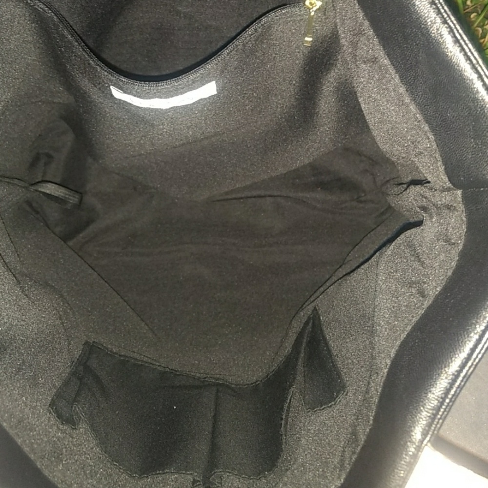 For @deedee_barr Kenneth Cole Reaction Tote - Picture 2 of 5