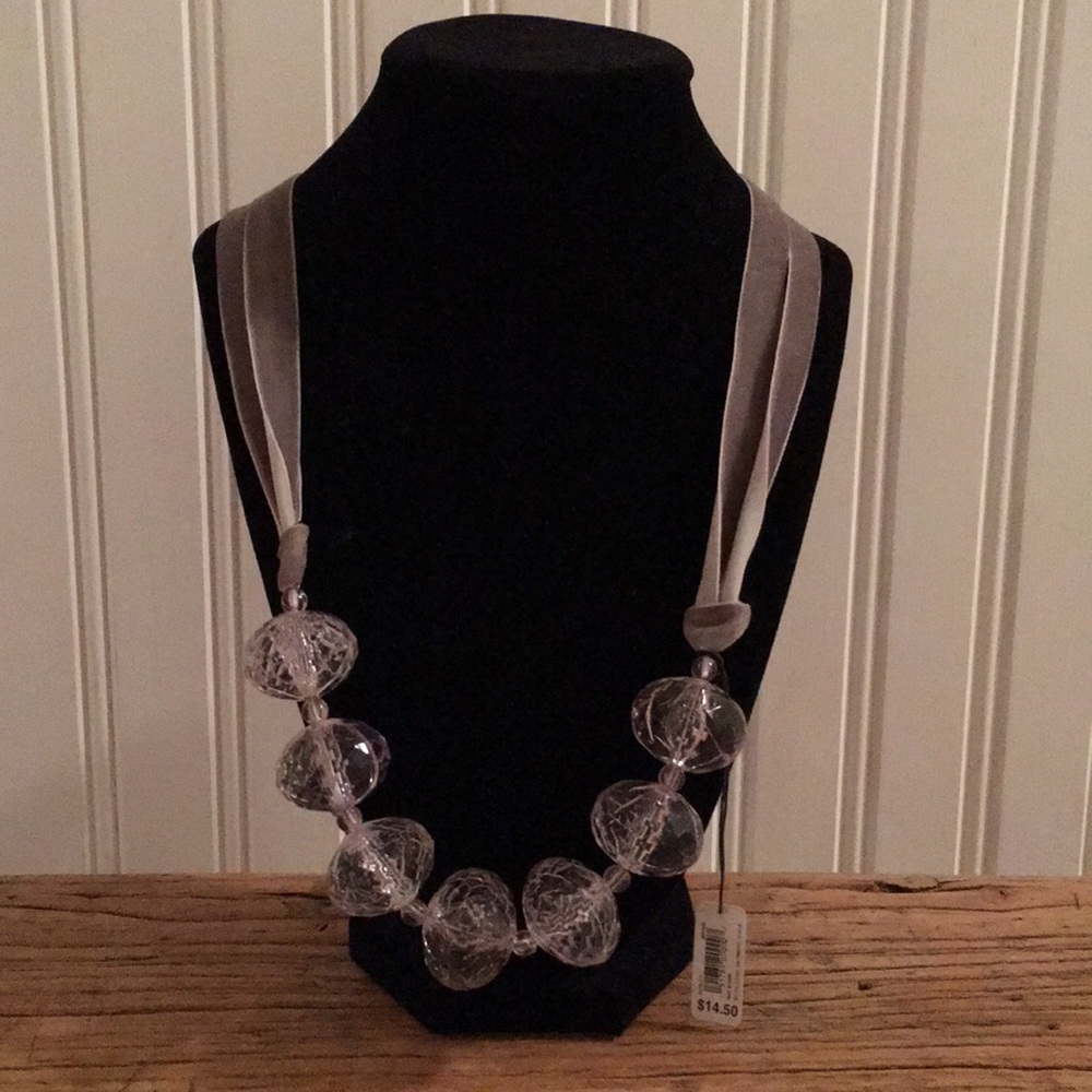 ✨PRICE DROP✨Statement necklace