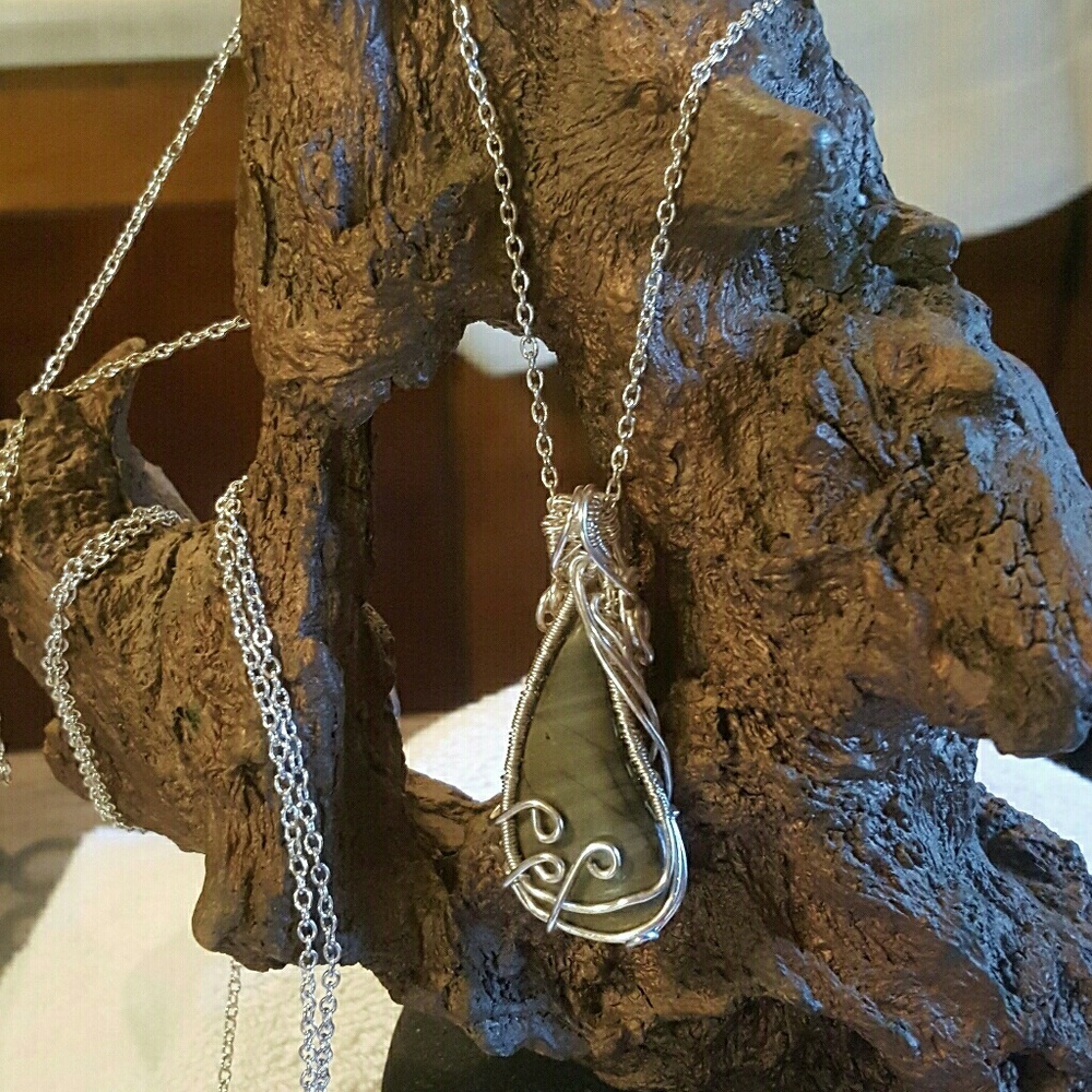 Healing Stones and Crystals, weaved by Me