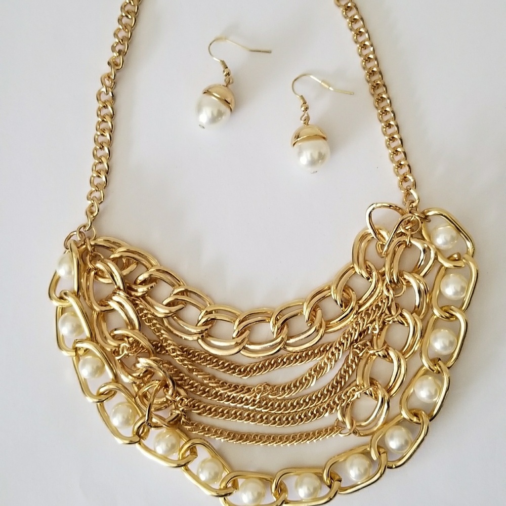 Pearls & Gold Chain Necklace & Earrings