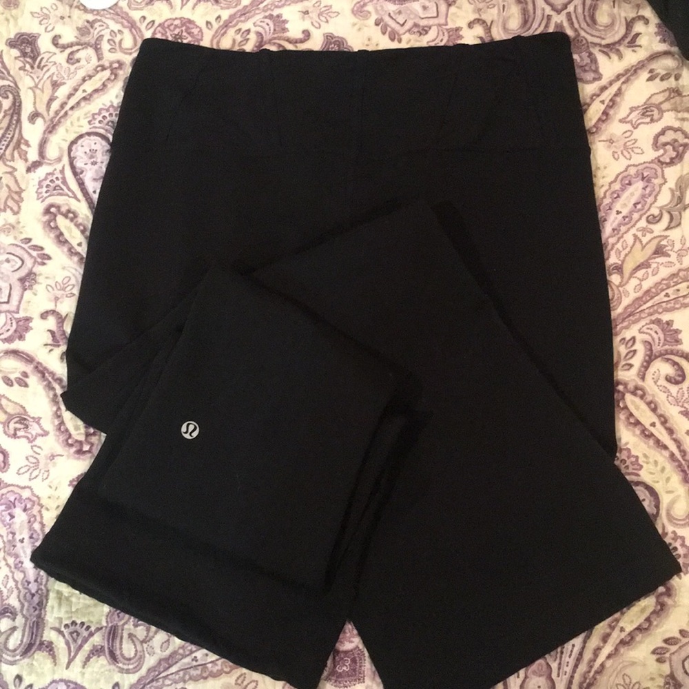 Lululemon yoga pants