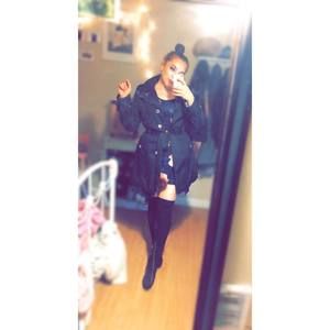 Meet your Posher, Elesia