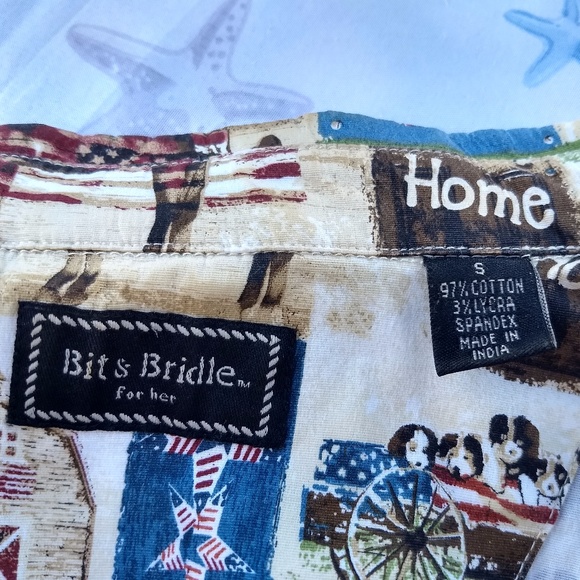 DO YOU LOVE HORSES? Bit & Bridle USA Small SS Top - Picture 7 of 8