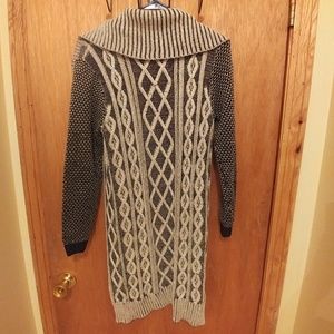 Shawl sweater