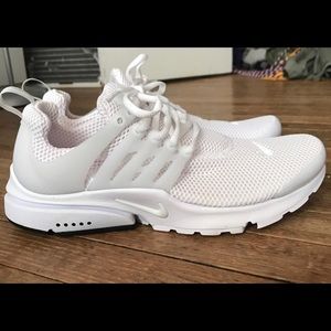 Never Worn Men’s White Nike Air Presto